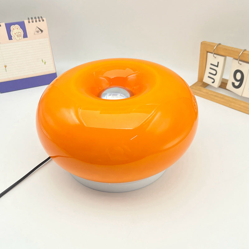 Lámpara de mesa LED de hierro con vidrio ovalado en crema minimalista moderna para dormitorio 