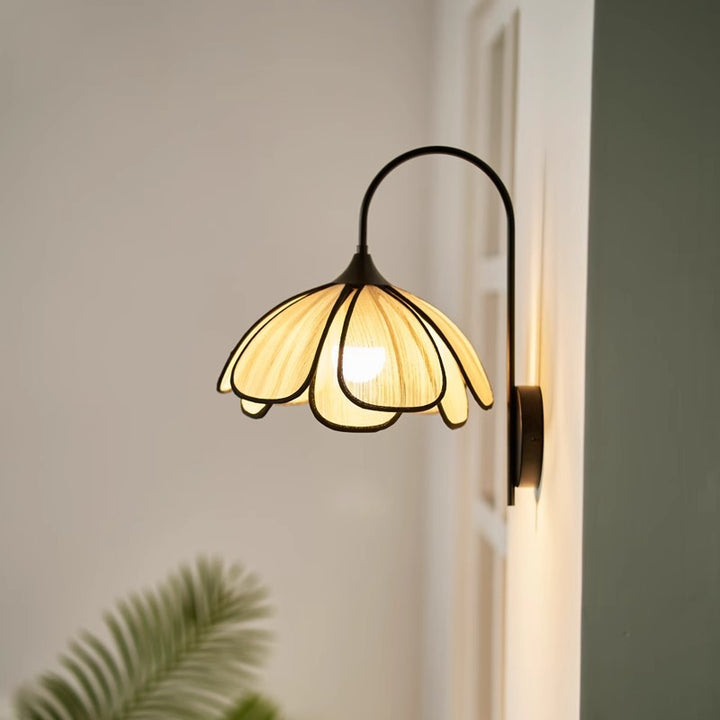 Lampe murale 1 lumière en fer avec base en disque à pétales d&