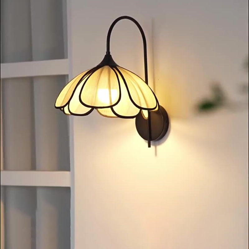Lampe murale 1 lumière en fer avec base en disque à pétales d&