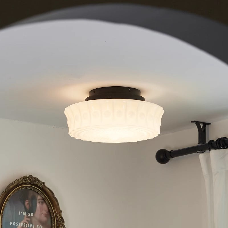 Traditionelle, runde Vintage-Deckenleuchte mit floralem Kugel-Sockel und Glas-Hardware, 3-flammig, halbbündige Montage, für Schlafzimmer 