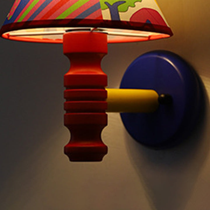 Lámpara de Aplique de Pared de 1 Luz para Dormitorio con Mesa Redonda de Pintura de Niños en Estilo Contemporáneo Escandinavo, Cilindro de Hierro, Tela y Madera 