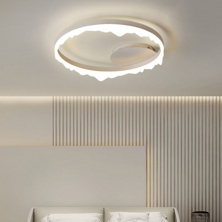 Plafonnier LED semi-encastré rond contemporain scandinave en fer crème en aluminium acrylique pour la chambre 