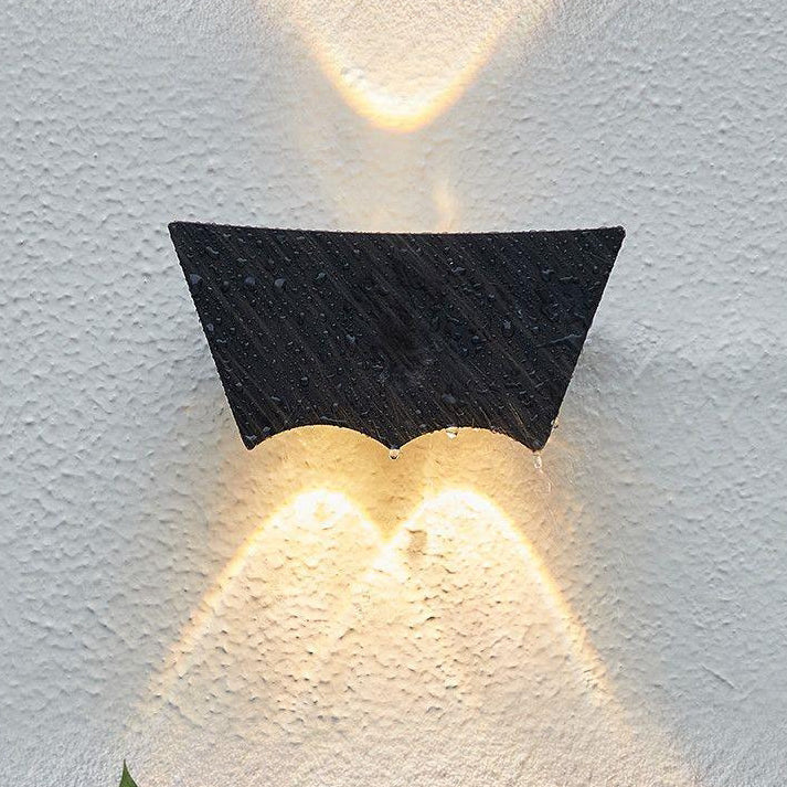 Applique murale LED extérieure en aluminium moulé sous pression en forme de demi-cercle trapézoïdal minimaliste moderne et étanche pour jardin 