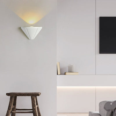 Applique murale LED en aluminium moulé sous pression en forme de triangle et de demi-cercle, minimaliste moderne et étanche, pour patio extérieur 