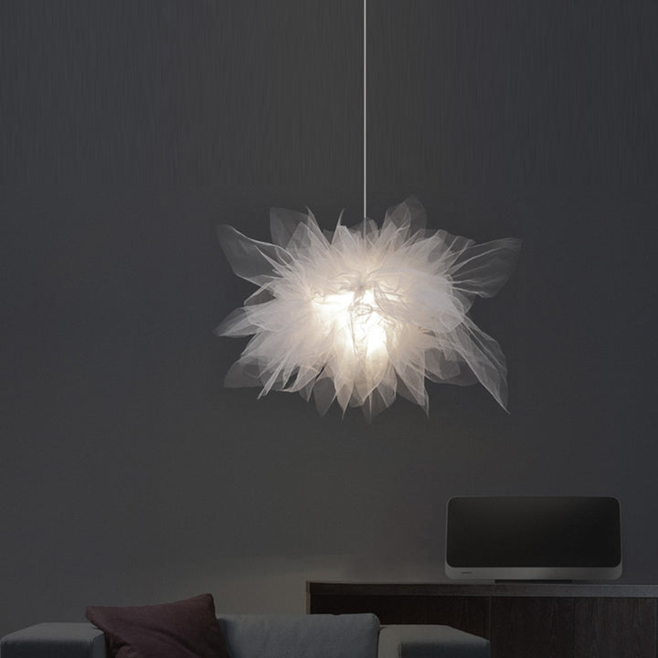 Zeitgenössische skandinavische romantische Blumenillusion Eisenstoff 1-Licht Pendelleuchte für das Schlafzimmer 