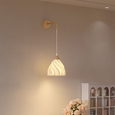 Applique murale 1 lumière en bois avec base en disque de pétale courbe en demi-cercle scandinave contemporain pour salon 