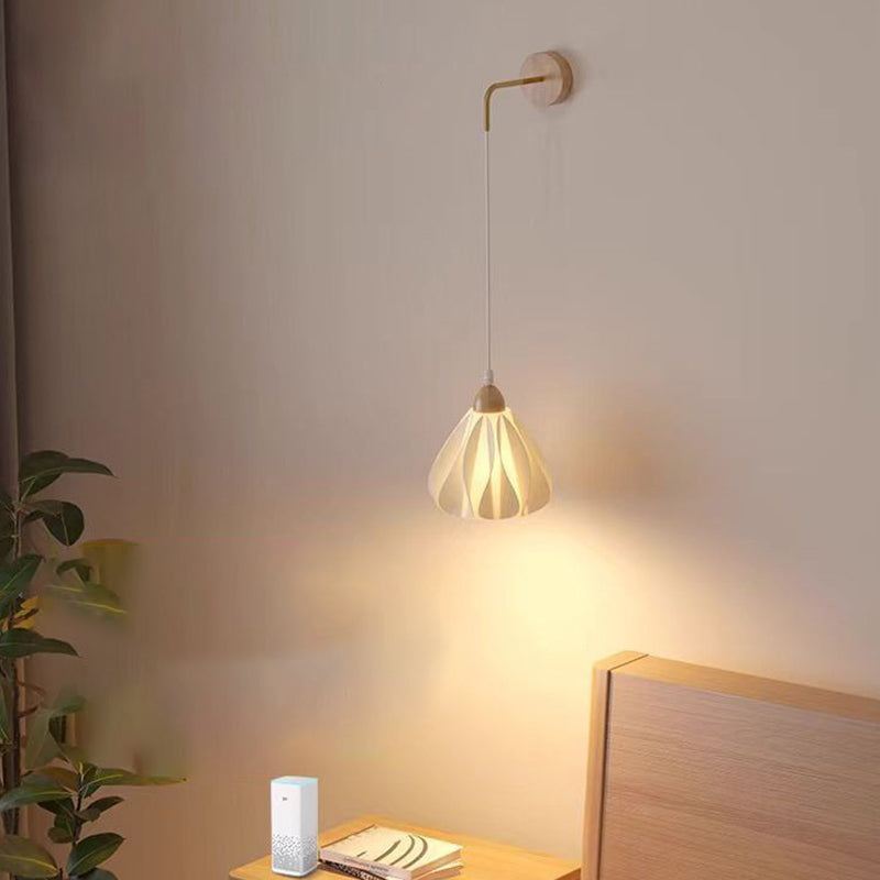 Applique murale 1 lumière en bois avec base en disque de pétale courbe en demi-cercle scandinave contemporain pour salon 