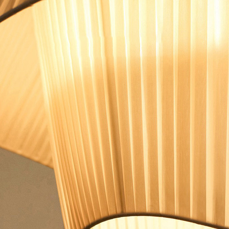 Table ronde scandinave contemporaine à double couche avec base en vague, fer, tissu, acrylique, suspension à 4 lumières pour salon 