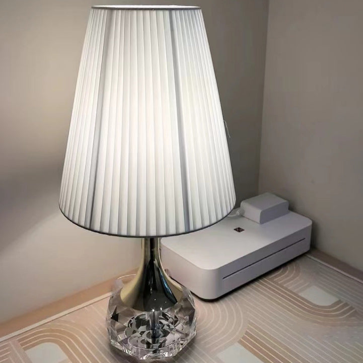 Lampe de table moderne de luxe avec bouteille ronde, matériel plissé, cristal, tissu, 1 lumière pour chambre à coucher 