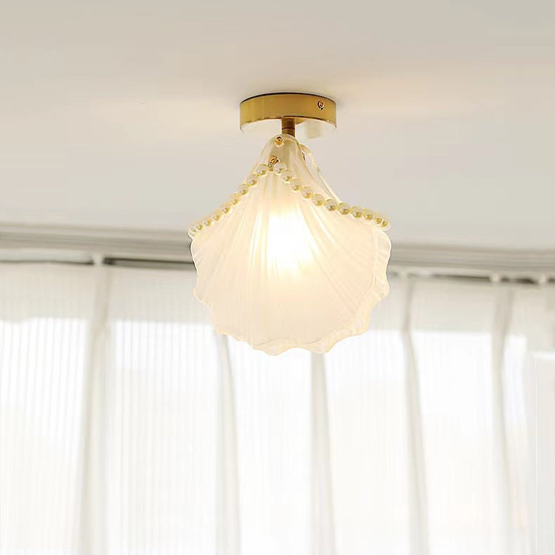 Lustre semi-encastré moderne de luxe ovale avec coquille à plumes ondulées et matériel en verre à 1 lumière pour salon 