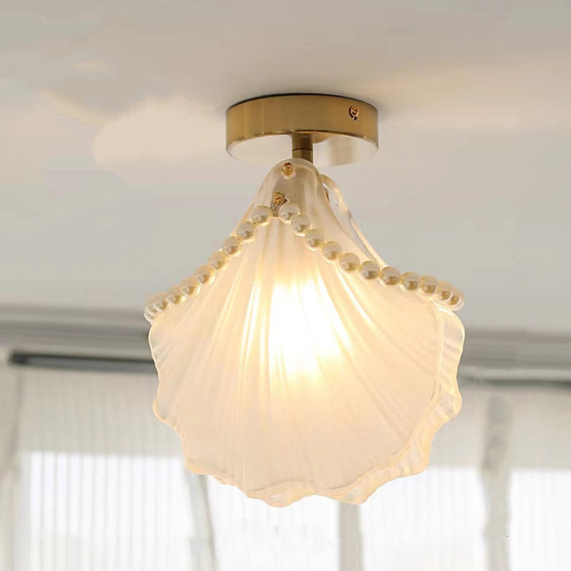 Lustre semi-encastré moderne de luxe ovale avec coquille à plumes ondulées et matériel en verre à 1 lumière pour salon 