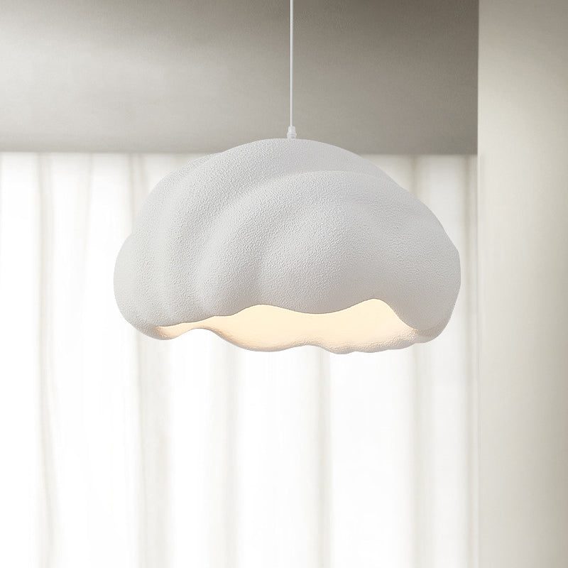 Lámpara colgante contemporánea escandinava de nube hueca de poliestireno de alta densidad de 1 luz para sala de estar 