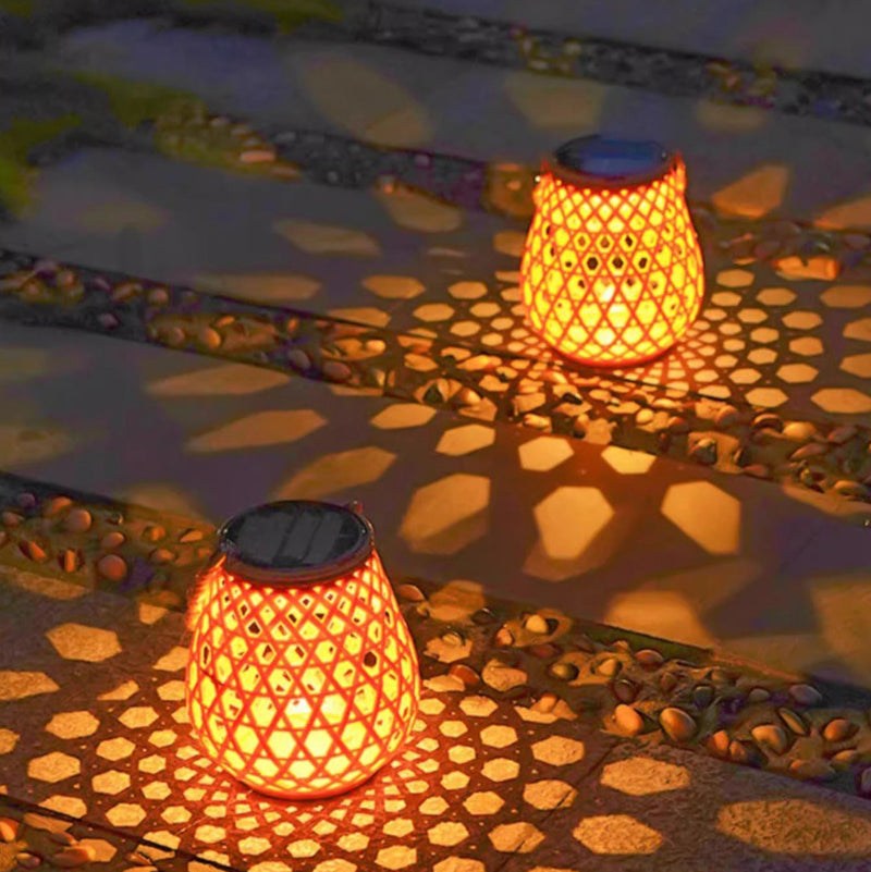مصباح حديقة خارجي LED ABS شبكي مجوف مستدير بيضاوي مقاوم للماء بالطاقة الشمسية الصينية التقليدية 