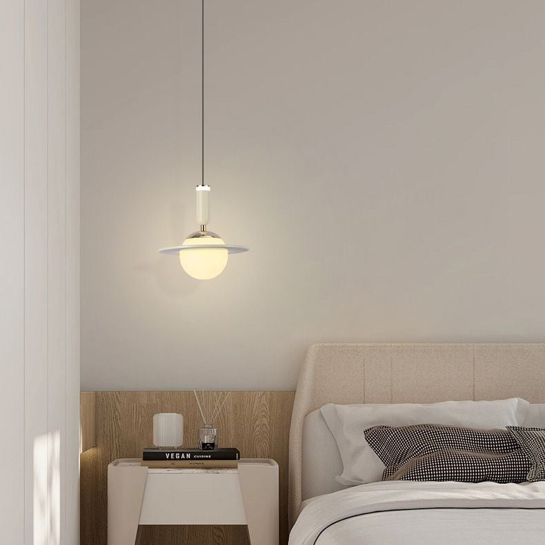 Lumière suspendue LED en aluminium et acrylique avec anneau en orbite cylindrique planétaire minimaliste moderne pour chambre 