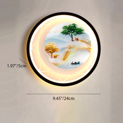 Zeitgenössische kreative runde Pfau-Hirsch-Baum-Landschaftsmalerei Eisen Acryl LED Wandleuchte für das Schlafzimmer 