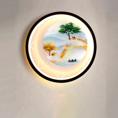 Zeitgenössische kreative runde Pfau-Hirsch-Baum-Landschaftsmalerei Eisen Acryl LED Wandleuchte für das Schlafzimmer 
