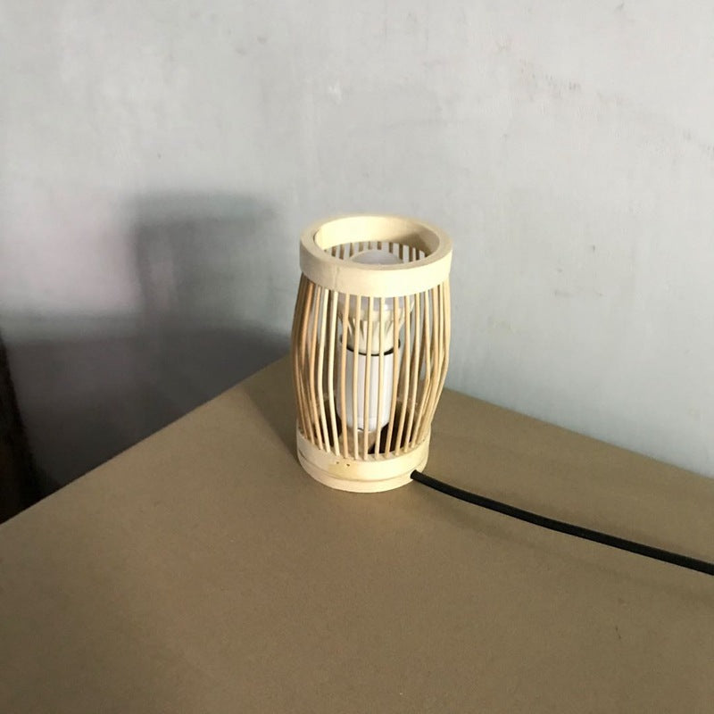 Lampe de table traditionnelle japonaise ovale ronde en bambou creux à 1 lumière pour chambre à coucher 