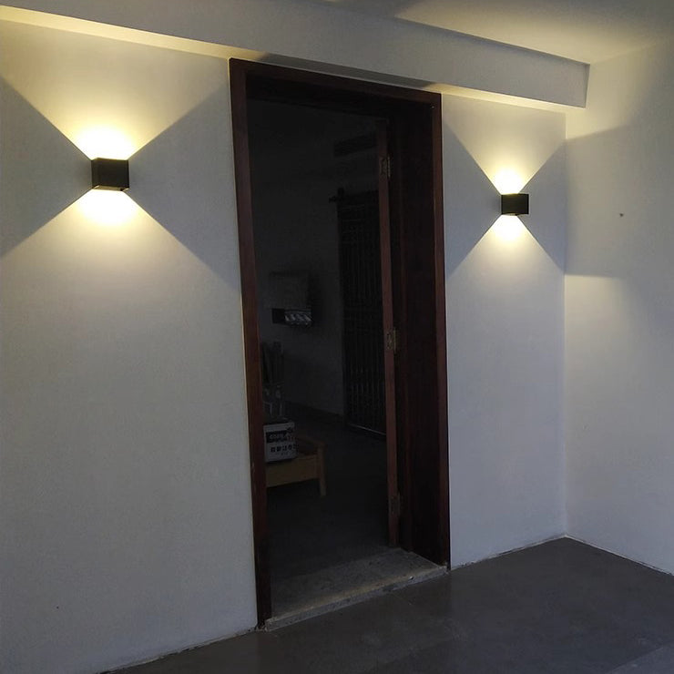 Moderne minimalistische wasserdichte quadratische rechteckige Aluminium-LED-Wandleuchte für das Wohnzimmer 