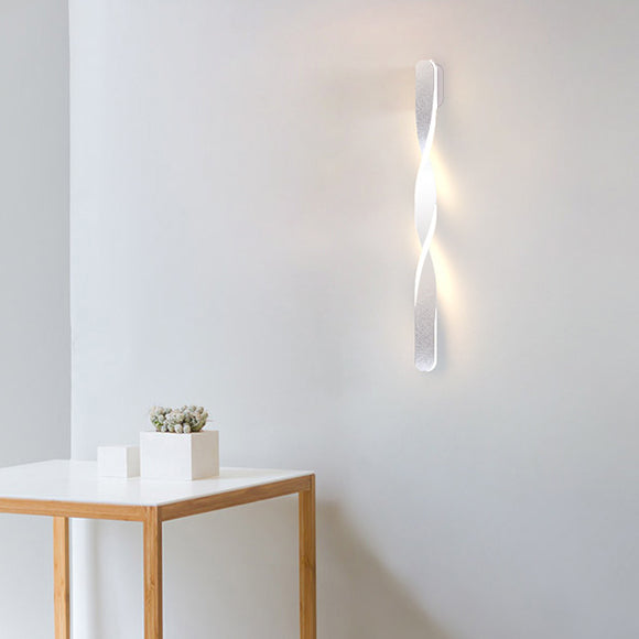 Moderne minimalistische lange ovale Spiral-Aluminium-Silikon-LED-Wandleuchte für das Wohnzimmer 