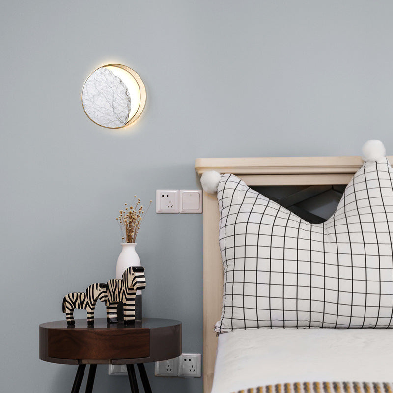 Applique murale contemporaine scandinave ronde incurvée en métal et marbre à 2 lumières pour chambre 