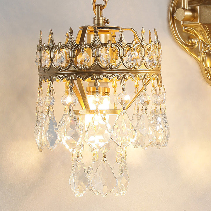 Traditionelle französische Kronen-Tropfenform gebogene Eisen-Glas 2-Licht Wandleuchte für das Wohnzimmer 