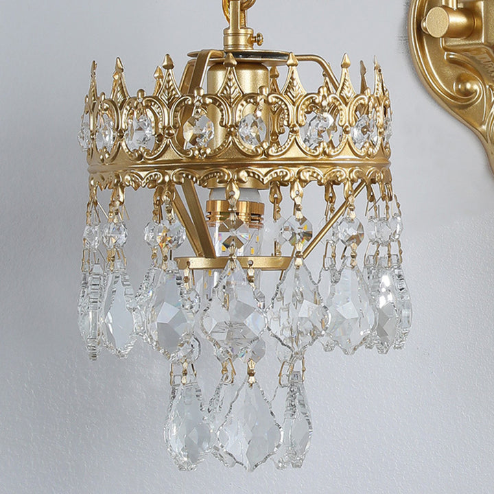Traditionelle französische Kronen-Tropfenform gebogene Eisen-Glas 2-Licht Wandleuchte für das Wohnzimmer 