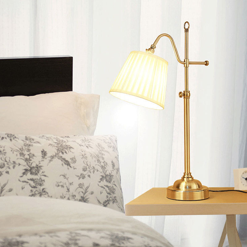 Traditional Vintage Round Table Curved Disc Base Iron Fabric 1-Light Table Lamp For Bedroom