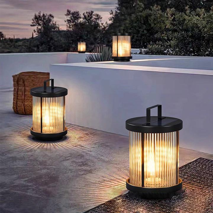 Moderner minimalistischer solarbetriebener wasserdichter Zylinder aus Aluminium, Eisen und Glas mit 1 Licht für Außenlandschaft im Außenbereich 