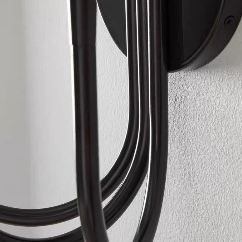 Zeitgenössische skandinavische Arc Branch Disc Base Hardware 3-Licht Wandlampenleuchte für Wohnzimmer 