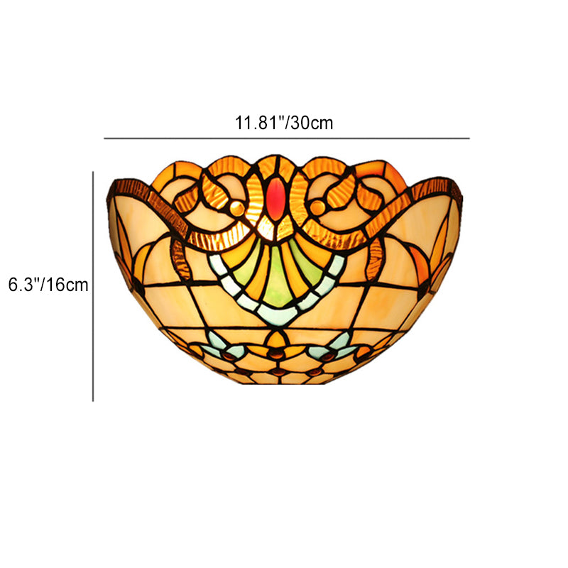 Lámpara de aplique de pared de 1 luz con patrón de celosía de flores semicircular tradicional de Tiffany de hierro y vidrio para dormitorio 