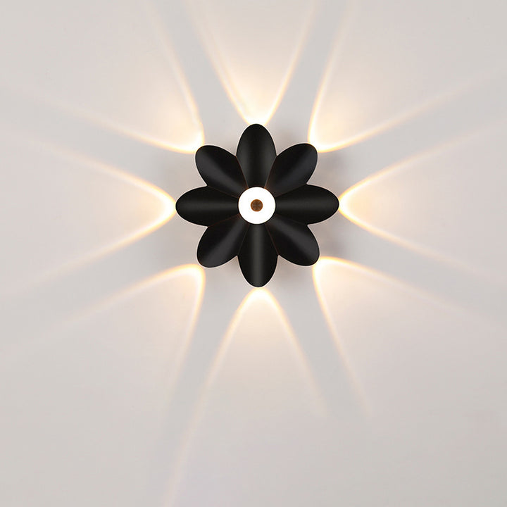 Applique murale LED en aluminium moulé sous pression minimaliste moderne imperméable avec fleur de prunier en acrylique pour salon 