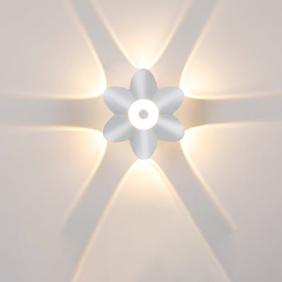 Moderne minimalistische wasserdichte Pflaumenblüten-Druckguss-Aluminium-Acryl-LED-Wandleuchte für Wohnzimmer 