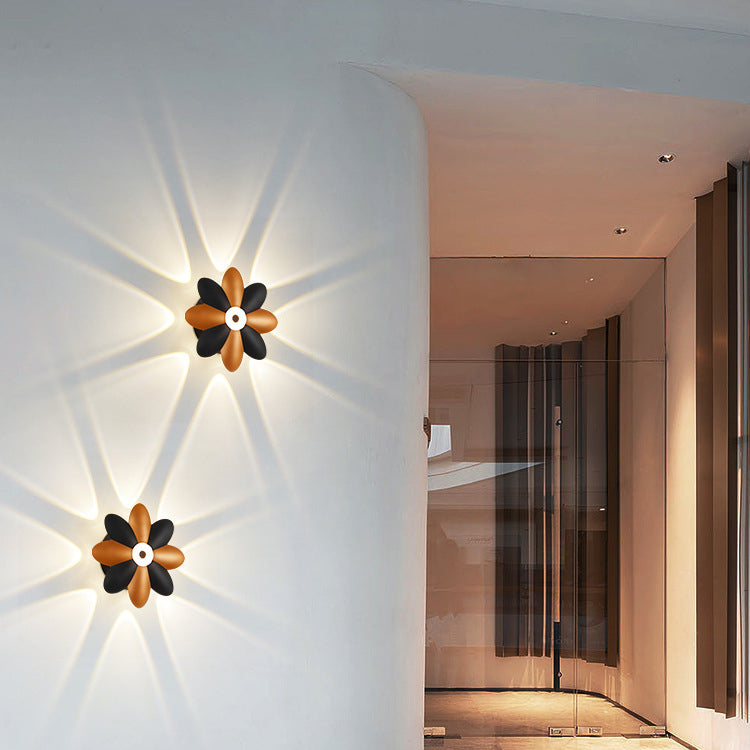 Applique murale LED en aluminium moulé sous pression minimaliste moderne imperméable avec fleur de prunier en acrylique pour salon 
