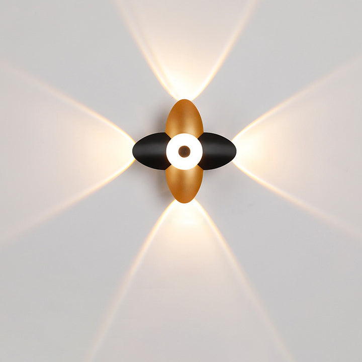 Applique murale LED en aluminium moulé sous pression minimaliste moderne imperméable avec fleur de prunier en acrylique pour salon 