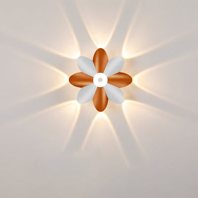 Moderne minimalistische wasserdichte Pflaumenblüten-Druckguss-Aluminium-Acryl-LED-Wandleuchte für Wohnzimmer 