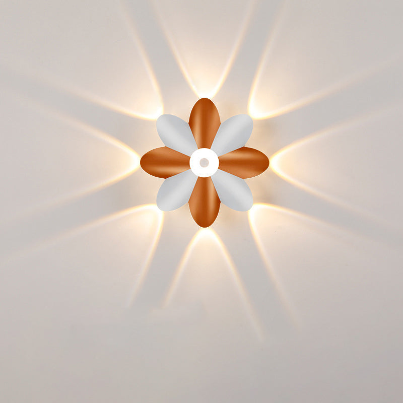 Moderne minimalistische wasserdichte Pflaumenblüten-Druckguss-Aluminium-Acryl-LED-Wandleuchte für Wohnzimmer 