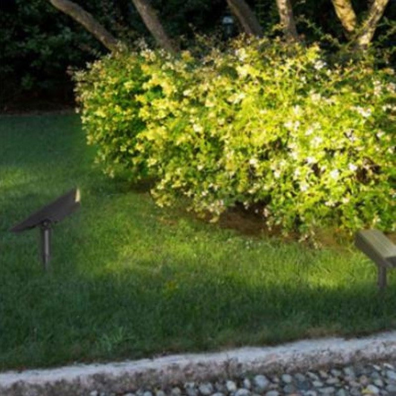 Lumière de Paysage à LED en Plastique Cylindrique Rectangulaire Solaire Étanche Minimaliste Moderne avec Fiche de Sol pour Patio Extérieur 
