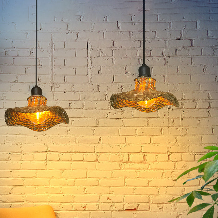 Lámpara colgante de 1 luz de ratán PE impermeable vintage tradicional con hoja de loto para patio exterior 
