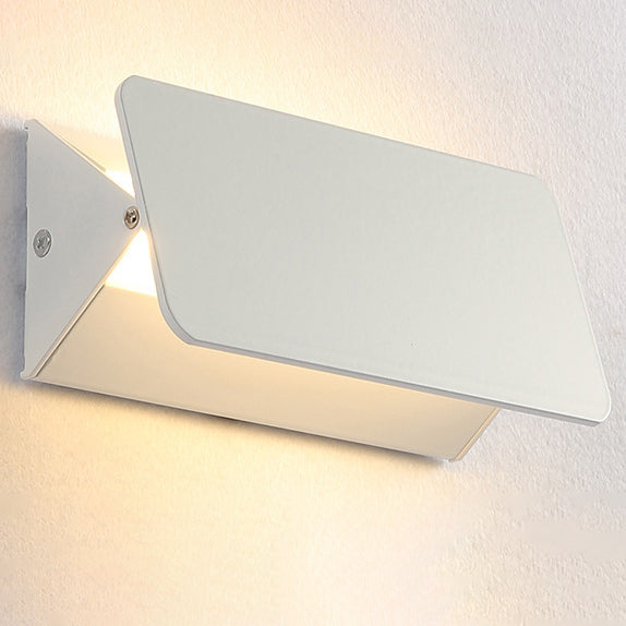 Moderne minimalistische rechteckige dreieckige Aluminium-LED-Wandleuchte für das Schlafzimmer 