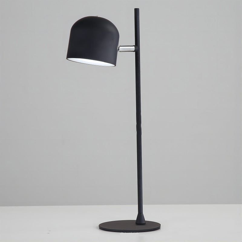 Lampe de table LED rechargeable en métal et plastique avec base cylindrique contemporaine pour chambre 
