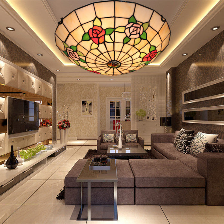 Traditionelle Tiffany-Halbkugel-Rosen-Eisen-Glas-Deckenleuchte mit 3 Lichtern für das Schlafzimmer 