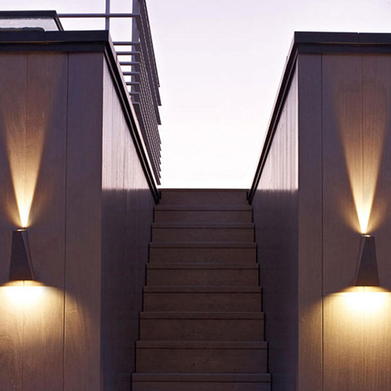 Applique murale LED moderne minimaliste étanche en aluminium moulé sous pression pour patio extérieur 