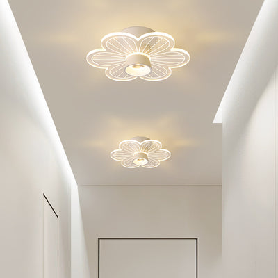 Zeitgenössische skandinavische Lotusblatt-Rosen-Eisen-Acryl-LED-Halbeinbau-Deckenleuchte für das Wohnzimmer 