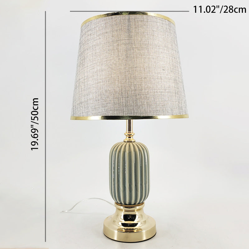 Zeitgenössische skandinavische ovale runde Tischlampe aus Eisen, Keramik und Stoff mit 1 Licht für das Schlafzimmer 