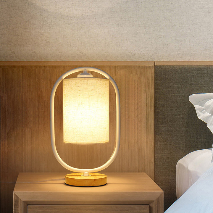 Zeitgenössische skandinavische ovale Zylinderlampe aus massivem Holz, Metall und Stoff mit 1 Licht für das Schlafzimmer 