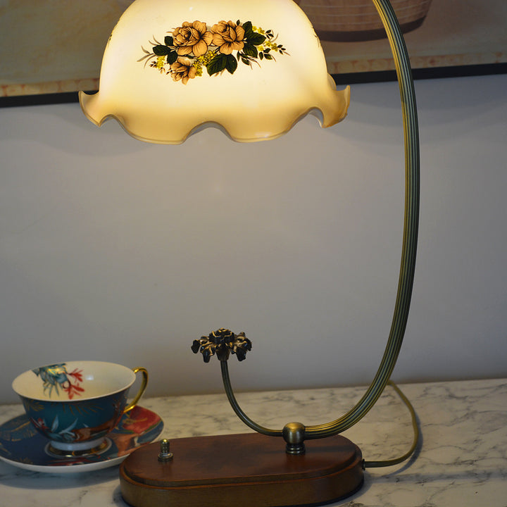 Lampe de table traditionnelle chinoise à base ovale en cuivre, bois et verre à 1 lumière pour chambre 
