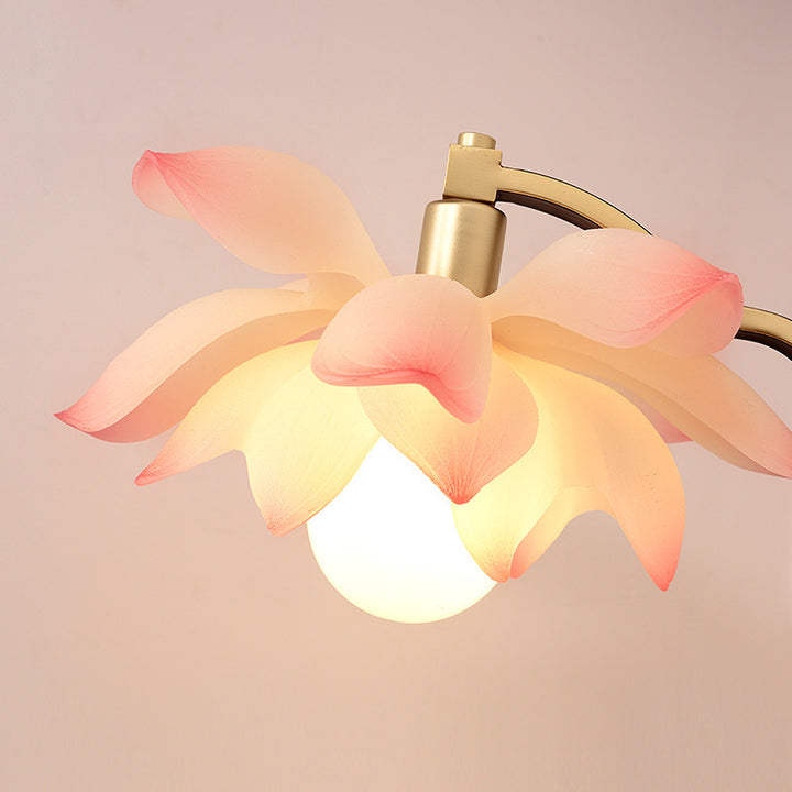 Traditionelle chinesische Lotusblatt-Rundharz-Eisen-Keramik 1-Licht Tischlampe für das Schlafzimmer 