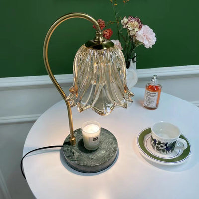 Lámpara de mesa de cera derretida de 1 luz de hierro y vidrio de mármol con base de campanilla escandinava contemporánea para dormitorio 