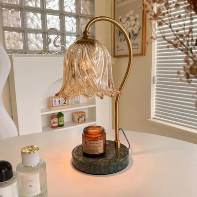Lámpara de mesa de cera derretida de 1 luz de hierro y vidrio de mármol con base de campanilla escandinava contemporánea para dormitorio 