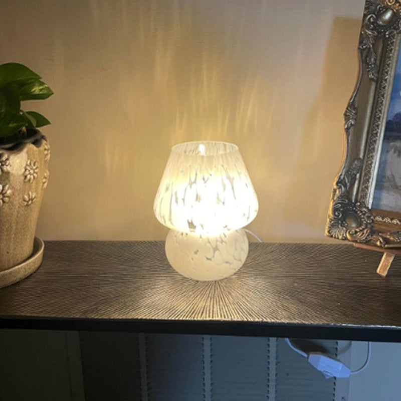 Zeitgenössische kreative kugelförmige runde Tischpunktglas 1-Licht-Tischlampe für das Schlafzimmer 